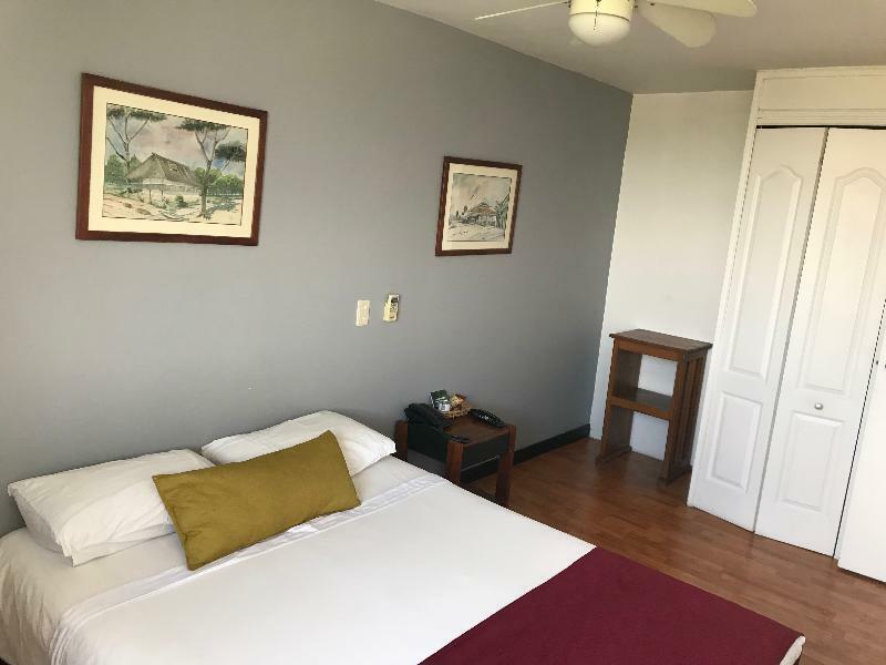 Hotel Santa Ana Медельин Экстерьер фото